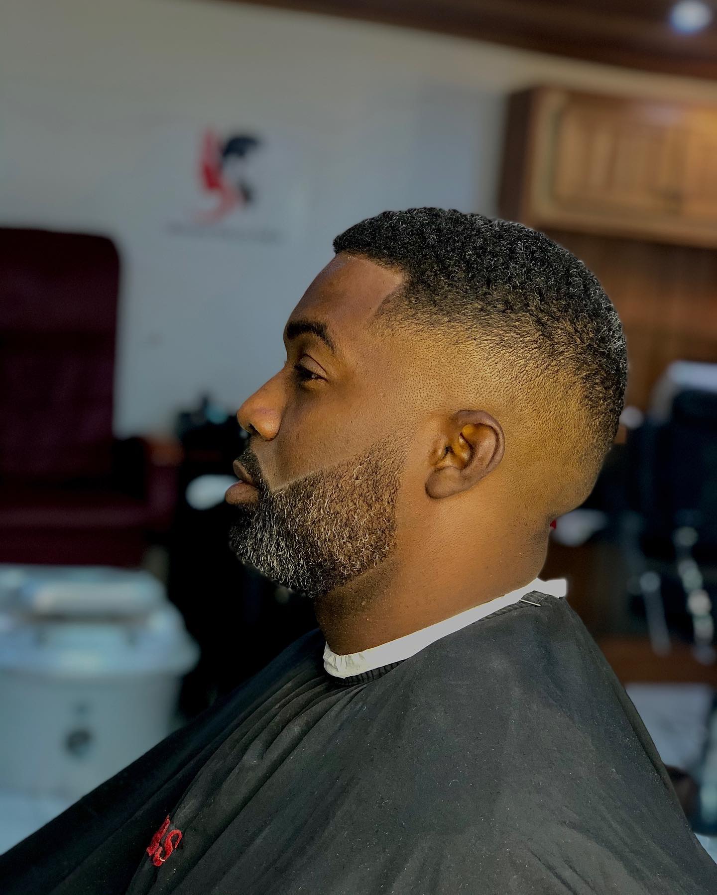 Shaving & Beard Grooming service at Ultimate Beauty Spa Douala